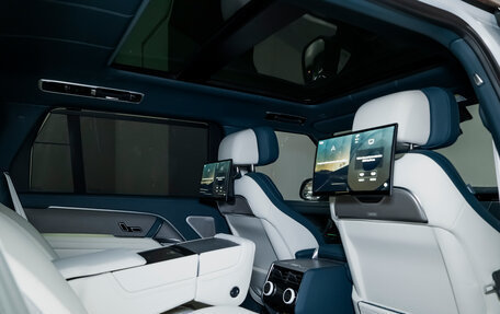 Land Rover Range Rover IV рестайлинг, 2025 год, 32 500 000 рублей, 32 фотография