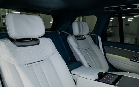 Land Rover Range Rover IV рестайлинг, 2025 год, 32 500 000 рублей, 33 фотография