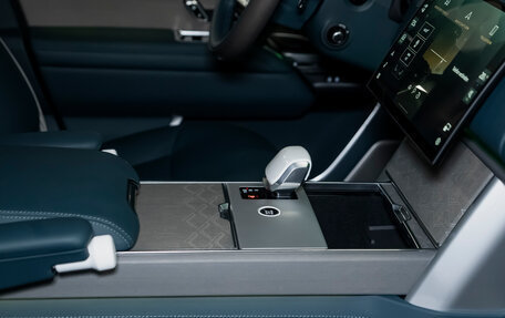 Land Rover Range Rover IV рестайлинг, 2025 год, 32 500 000 рублей, 28 фотография