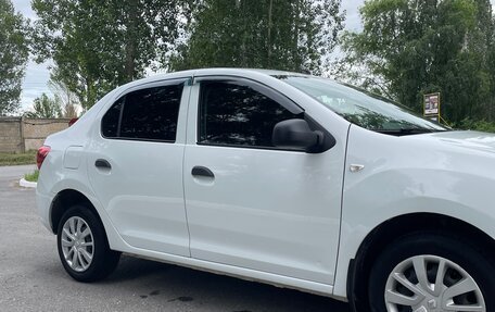 Renault Logan II, 2019 год, 600 000 рублей, 3 фотография