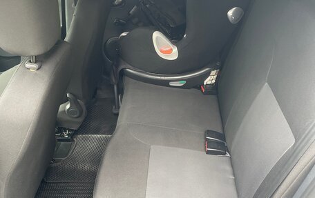 Renault Logan II, 2019 год, 600 000 рублей, 16 фотография