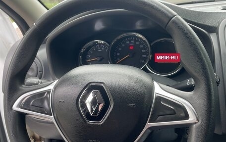 Renault Logan II, 2019 год, 600 000 рублей, 13 фотография