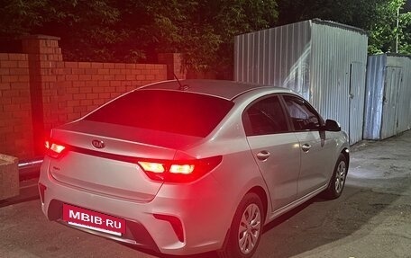 KIA Rio IV, 2018 год, 1 050 000 рублей, 8 фотография