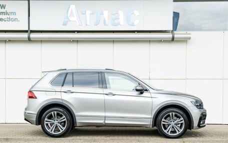 Volkswagen Tiguan II, 2020 год, 2 990 000 рублей, 6 фотография