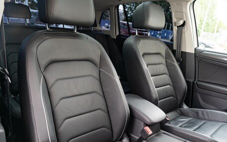Volkswagen Tiguan II, 2020 год, 2 990 000 рублей, 12 фотография
