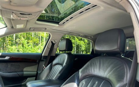 Audi A8, 2013 год, 1 350 000 рублей, 10 фотография