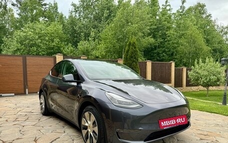 Tesla Model Y I, 2020 год, 3 749 000 рублей, 3 фотография