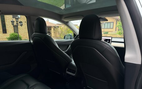 Tesla Model Y I, 2020 год, 3 749 000 рублей, 25 фотография