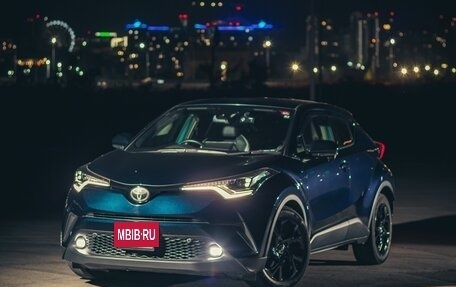 Toyota C-HR I рестайлинг, 2019 год, 2 600 000 рублей, 20 фотография