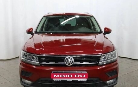 Volkswagen Tiguan II, 2017 год, 1 929 000 рублей, 2 фотография
