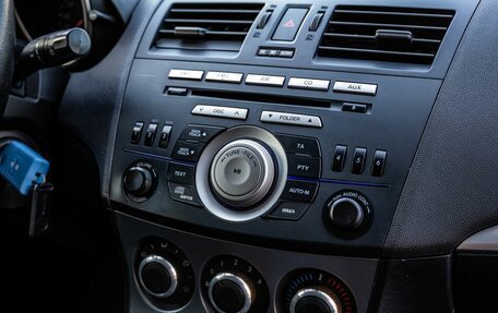 Mazda 3, 2011 год, 1 000 000 рублей, 21 фотография