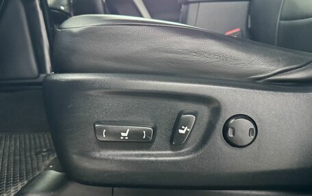 Toyota Land Cruiser Prado 150 рестайлинг 2, 2014 год, 3 399 000 рублей, 10 фотография