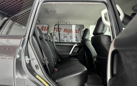 Toyota Land Cruiser Prado 150 рестайлинг 2, 2014 год, 3 399 000 рублей, 13 фотография