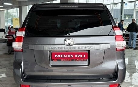 Toyota Land Cruiser Prado 150 рестайлинг 2, 2014 год, 3 399 000 рублей, 6 фотография