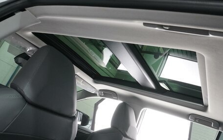 Toyota RAV4, 2024 год, 3 840 000 рублей, 12 фотография
