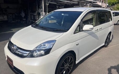 Toyota ISis I, 2013 год, 1 100 000 рублей, 3 фотография