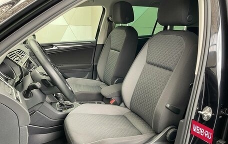 Volkswagen Tiguan II, 2018 год, 2 290 000 рублей, 5 фотография