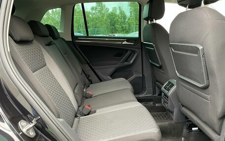 Volkswagen Tiguan II, 2018 год, 2 290 000 рублей, 13 фотография