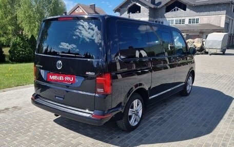 Volkswagen Multivan T6 рестайлинг, 2020 год, 5 900 000 рублей, 3 фотография