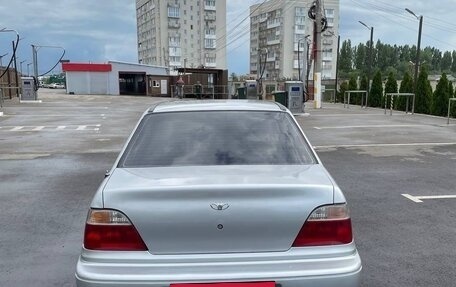 Daewoo Nexia I рестайлинг, 2004 год, 300 000 рублей, 4 фотография