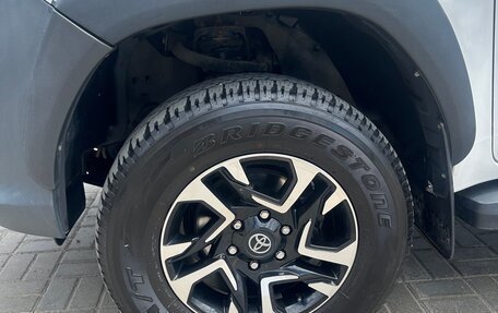 Toyota Hilux VIII, 2019 год, 3 550 000 рублей, 9 фотография