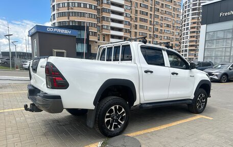 Toyota Hilux VIII, 2019 год, 3 550 000 рублей, 2 фотография