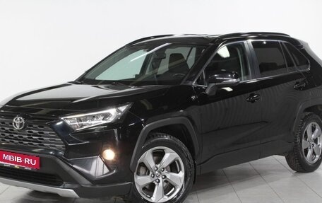 Toyota RAV4, 2019 год, 2 700 000 рублей, 1 фотография