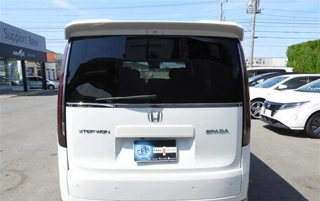 Honda Stepwgn, 2022 год, 2 410 000 рублей, 7 фотография