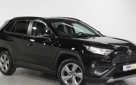 Toyota RAV4, 2019 год, 2 700 000 рублей, 3 фотография