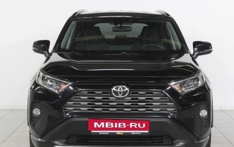 Toyota RAV4, 2019 год, 2 700 000 рублей, 2 фотография