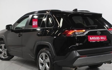 Toyota RAV4, 2019 год, 2 700 000 рублей, 7 фотография