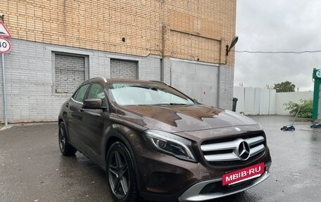 Mercedes-Benz GLA, 2016 год, 2 000 000 рублей, 2 фотография