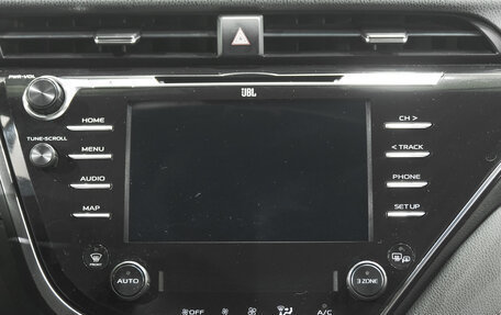 Toyota Camry, 2018 год, 2 899 000 рублей, 17 фотография