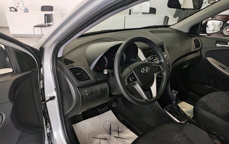 Hyundai Solaris II рестайлинг, 2016 год, 1 245 000 рублей, 13 фотография