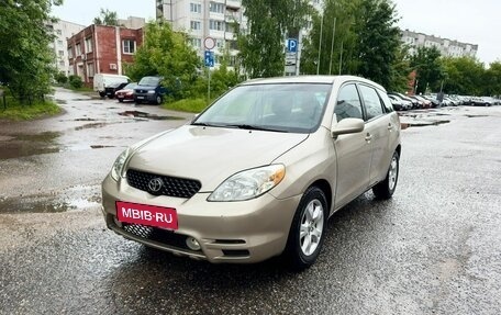 Toyota Matrix, 2003 год, 500 000 рублей, 1 фотография