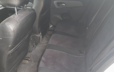 Chevrolet Cruze II, 2011 год, 720 000 рублей, 9 фотография