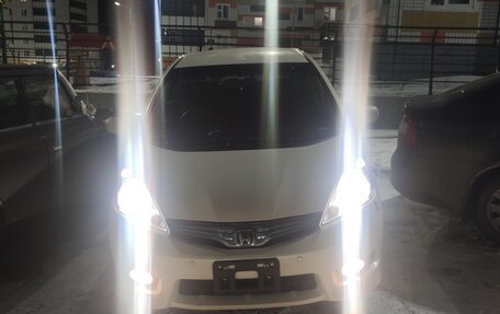 Honda Fit Shuttle I рестайлинг, 2011 год, 1 075 000 рублей, 13 фотография