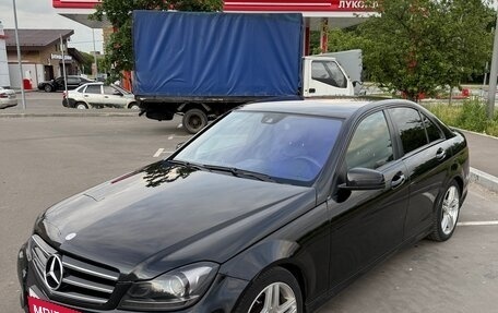 Mercedes-Benz C-Класс, 2011 год, 1 300 000 рублей, 2 фотография
