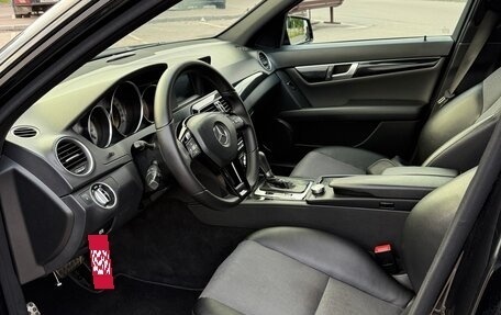 Mercedes-Benz C-Класс, 2011 год, 1 300 000 рублей, 10 фотография