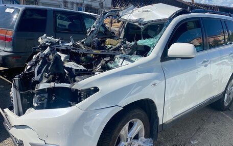 Toyota Highlander III, 2012 год, 600 000 рублей, 3 фотография
