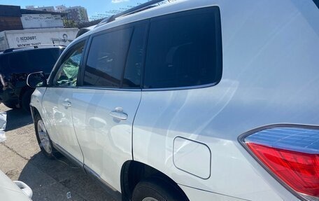Toyota Highlander III, 2012 год, 600 000 рублей, 4 фотография