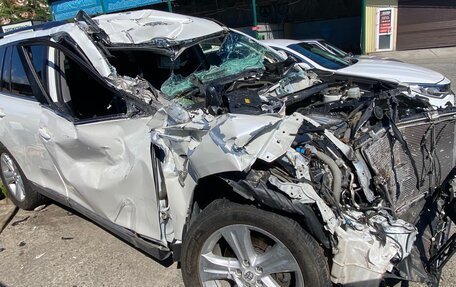 Toyota Highlander III, 2012 год, 600 000 рублей, 2 фотография