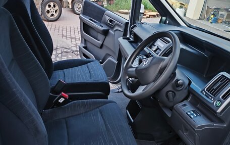 Honda Stepwgn IV, 2010 год, 1 100 000 рублей, 14 фотография