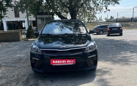 KIA Rio IV, 2019 год, 1 300 000 рублей, 3 фотография