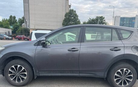 Toyota RAV4, 2015 год, 1 750 000 рублей, 2 фотография