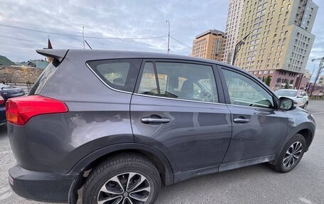 Toyota RAV4, 2015 год, 1 750 000 рублей, 4 фотография