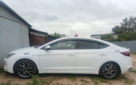 Hyundai Elantra VI рестайлинг, 2019 год, 1 500 000 рублей, 4 фотография
