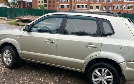 Hyundai Tucson III, 2008 год, 750 000 рублей, 1 фотография