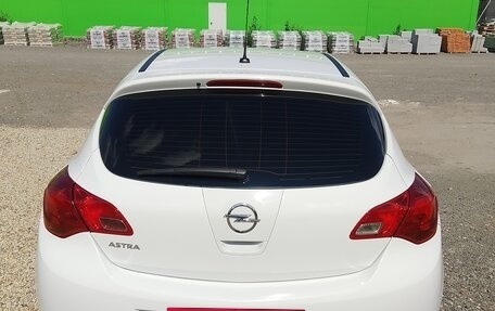Opel Astra J, 2012 год, 675 000 рублей, 3 фотография