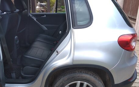 Volkswagen Tiguan I, 2009 год, 990 000 рублей, 2 фотография